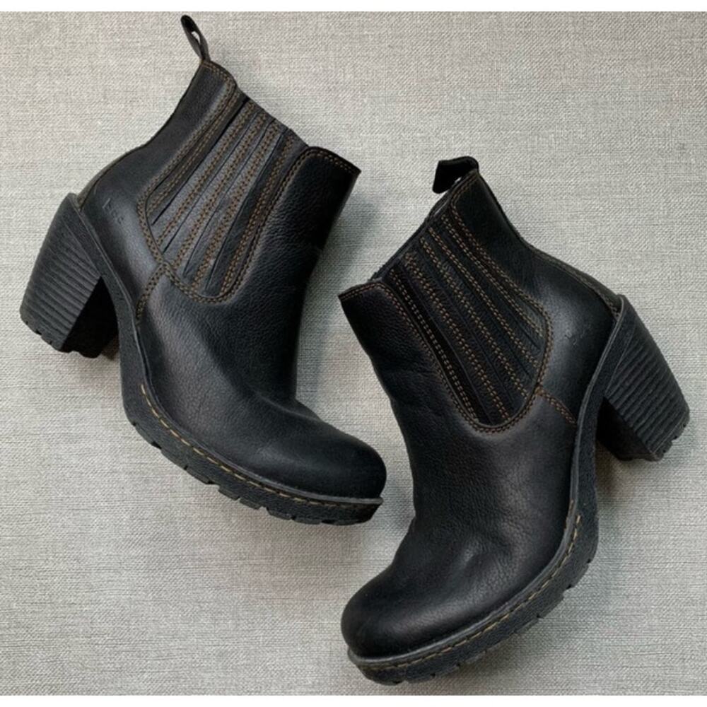Born BOC Black Belina Pebbled Leather Chelsea Lug Sole Bootie Ankle Boots Sz 9